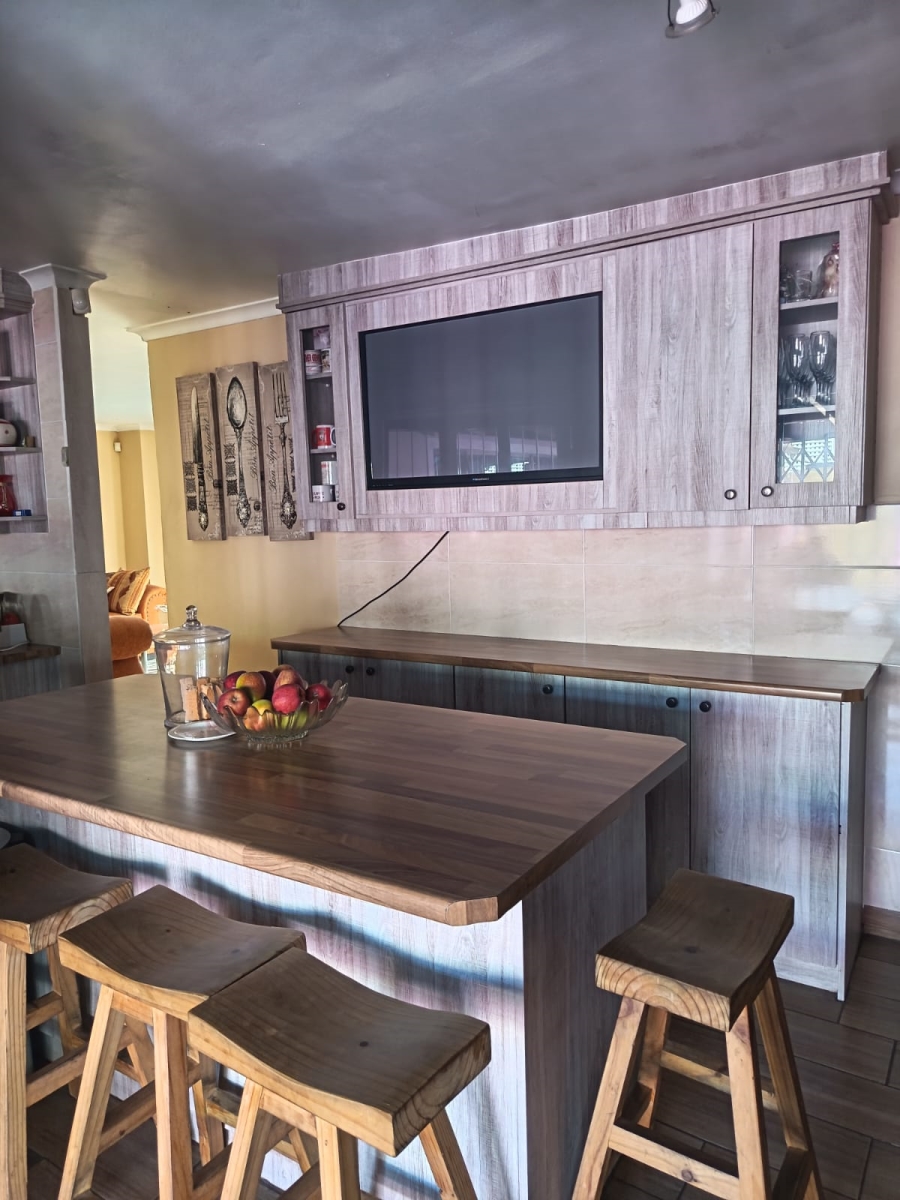 3 Bedroom Property for Sale in Tuscany Glen Western Cape